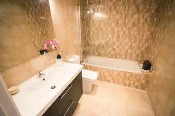 Holidays 2 Hotel