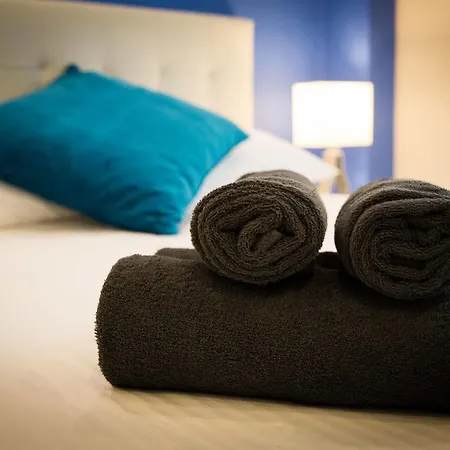 Holidays 2 Hotel